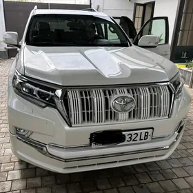 Toyota Land Cruiser Prado 2022