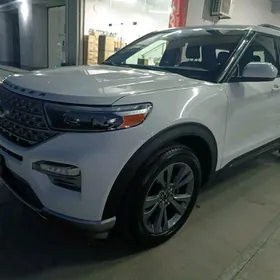 Ford Explorer 2021