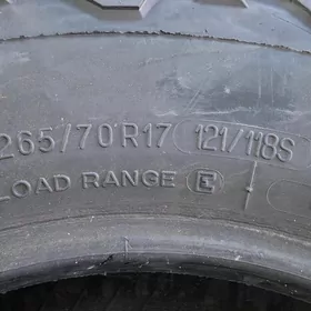 Teker GooDrich.265/70/17