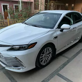 Toyota Camry 2022