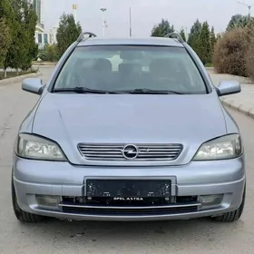 Opel Astra 2004