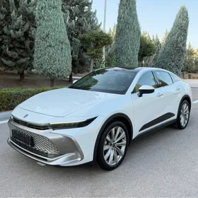 Toyota Crown 2023