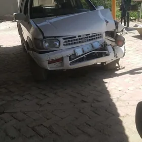 Nissan Pathfinder 1996