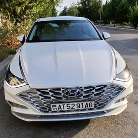 Hyundai Sonata 2021