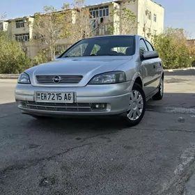 Opel Astra 2005