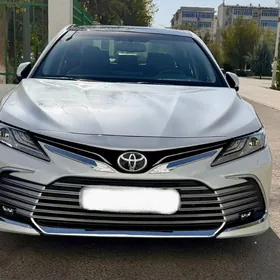 Toyota Camry 2022