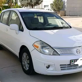 Nissan Versa 2010