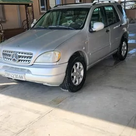 Mercedes-Benz ML350 1999