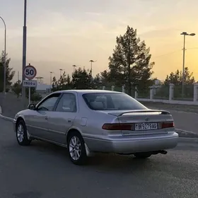 Toyota Camry 2000