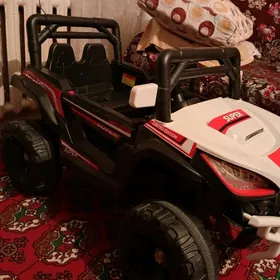 Машина на пульте