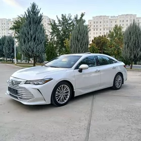 Toyota Avalon 2019