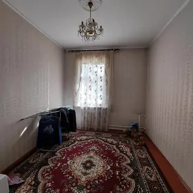 3 komnat beýik potolok 1 etaz