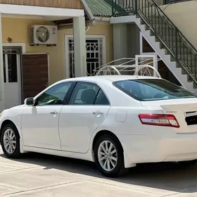 Toyota Camry 2010