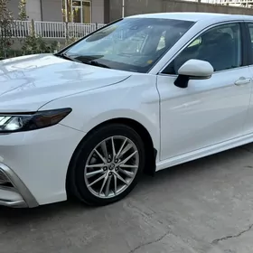 Toyota Camry 2022