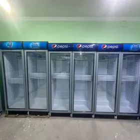 witrina haladilnik Ugur holodi