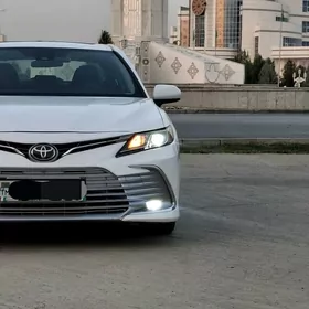 Toyota Camry 2020