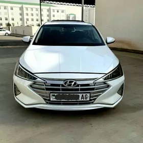 Hyundai Elantra 2020