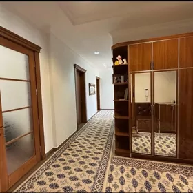 ЧЕХОВА 3 ком 180м2 2 этаж сроч