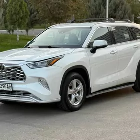 Toyota Highlander 2020