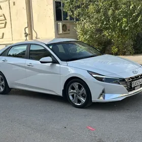 Hyundai Elantra 2023