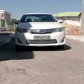 Toyota Camry 2012