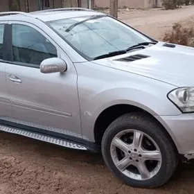 Mercedes-Benz ML350 2008
