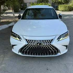 Lexus ES 350 2022
