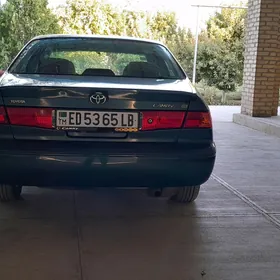 Toyota Camry 1999