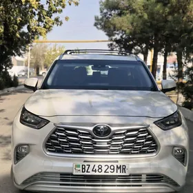 Toyota Highlander 2020