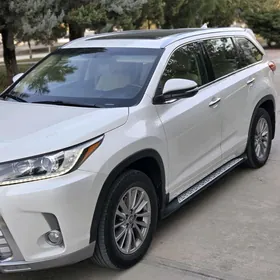 Toyota Highlander 2016