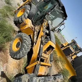 New Holland L160 2003