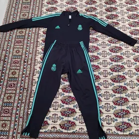 Спортивные костюмы Реал Мадрид