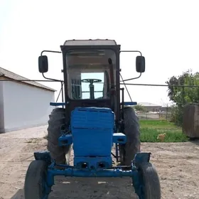 MTZ T-28 2000