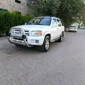 Nissan Pathfinder 2001