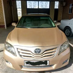 Toyota Camry 2011