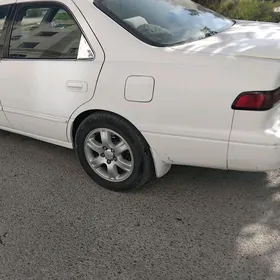 Toyota Camry 1999