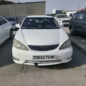 Toyota Camry 2005