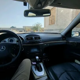 Mercedes-Benz E320 2003