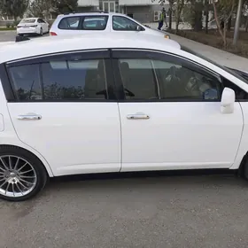 Nissan Versa 2010