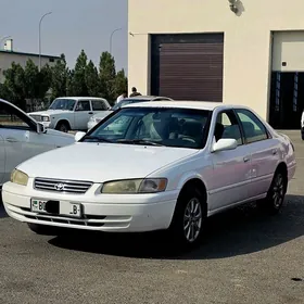 Toyota Camry 1999