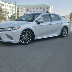 Toyota Camry 2020