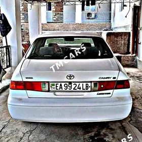 Toyota Camry 2000