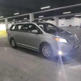 Toyota Sienna 2014