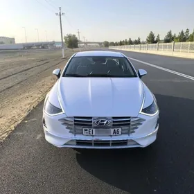 Hyundai Sonata 2021