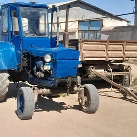 MTZ T-28 1980
