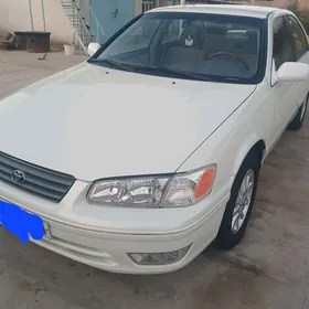 Toyota Camry 2000