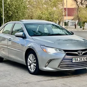 Toyota Camry 2015