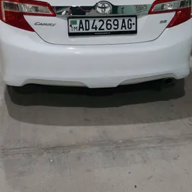 Toyota Camry 2014