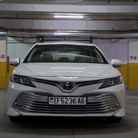 Toyota Camry 2020