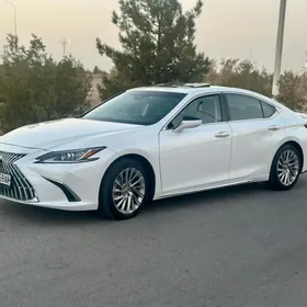 Lexus ES 350 2019